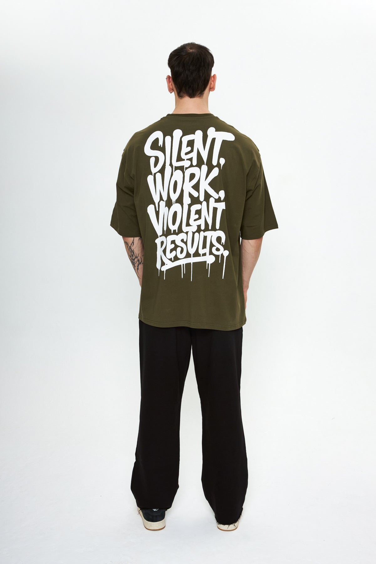 Silent Work Violent Results Oversize T-Shirt Haki